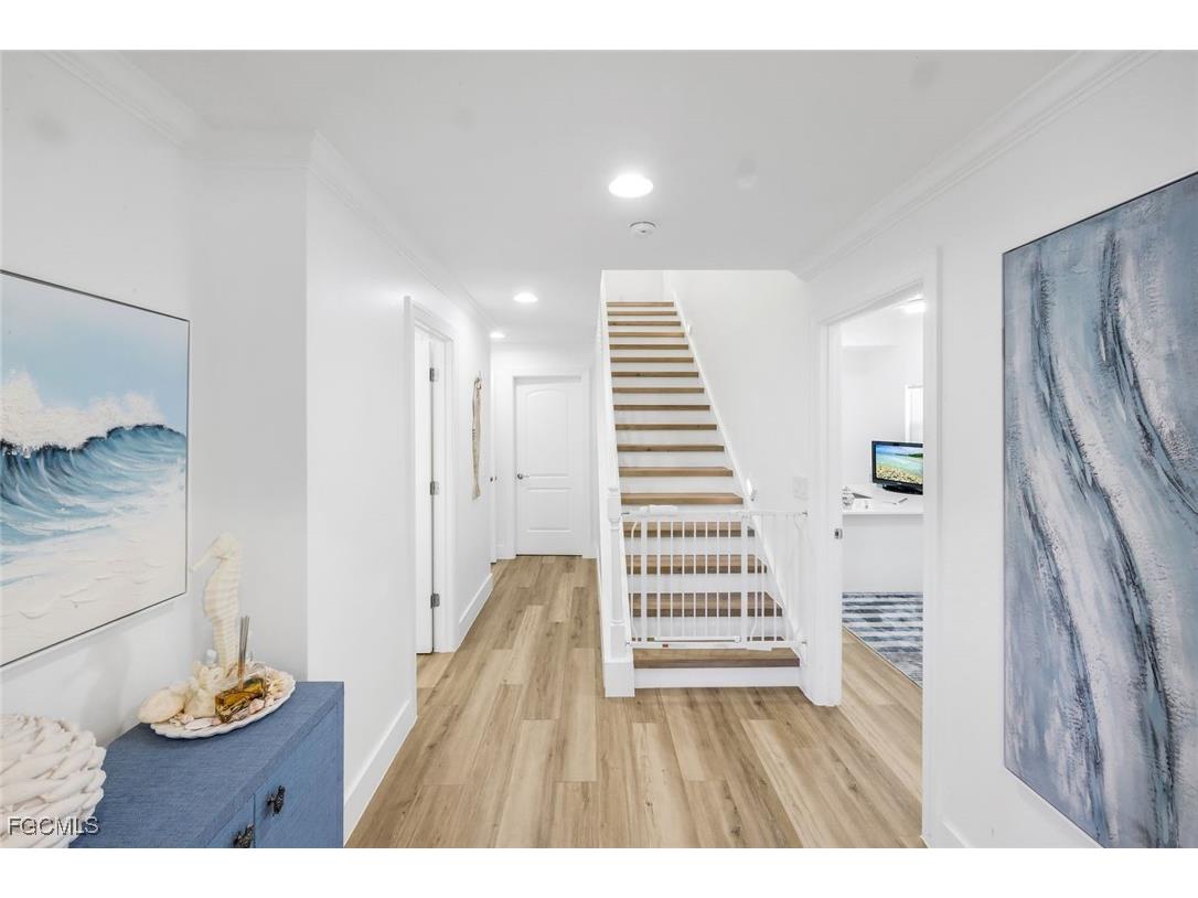 915 Pecten Court Sanibel FL 33957 2025016150 image33