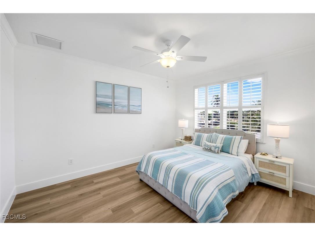 915 Pecten Court Sanibel FL 33957 2025016150 image35