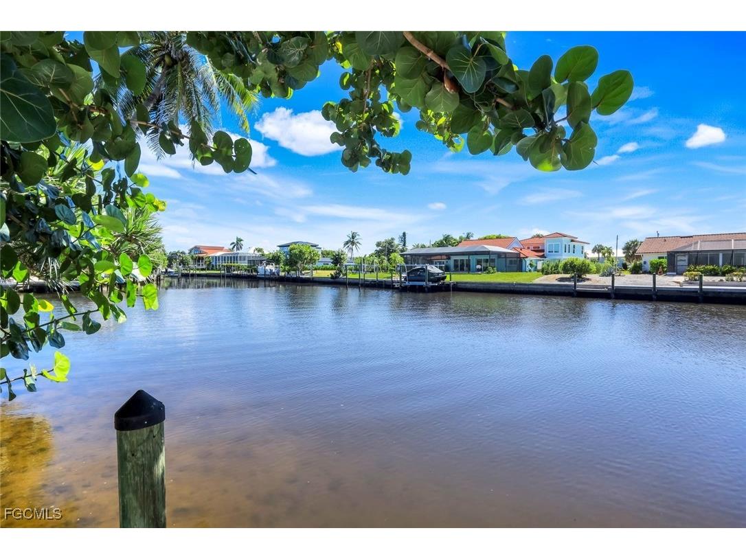 915 Pecten Court Sanibel FL 33957 2025016150 image6