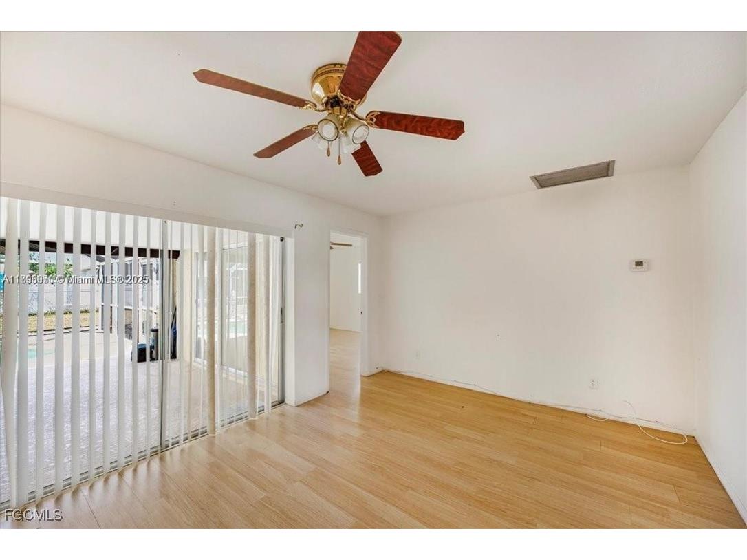 915 SE 20th Street Cape Coral FL 33990 2025016131 image10
