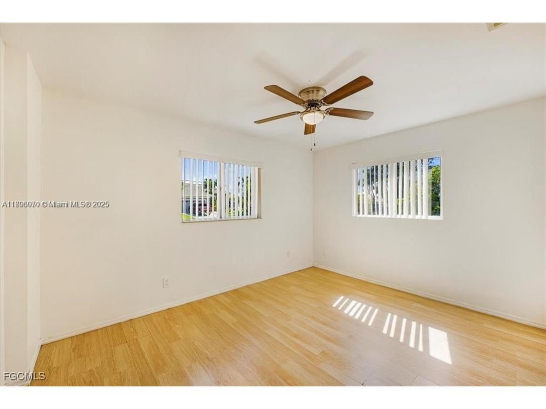 915 SE 20th Street Cape Coral FL 33990 2025016131 image14