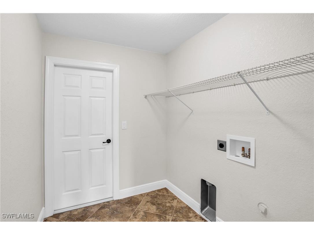 915 SE 33rd Terrace Cape Coral FL 33904 225058958 image19