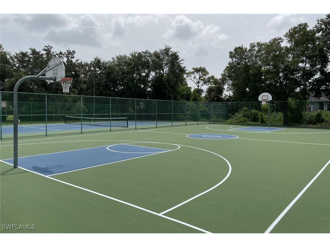 9151 Kings Cove Court Fort Myers FL 33967 226005912 image4