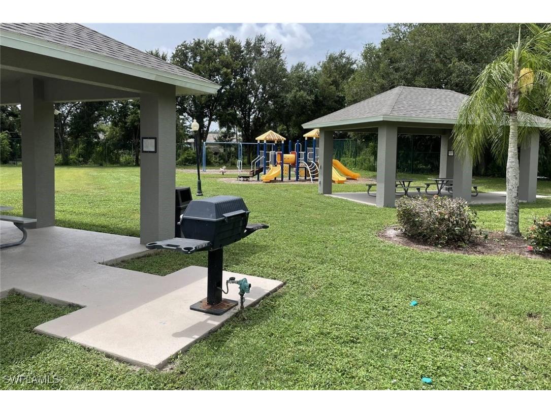 9151 Kings Cove Court Fort Myers FL 33967 226005912 image8