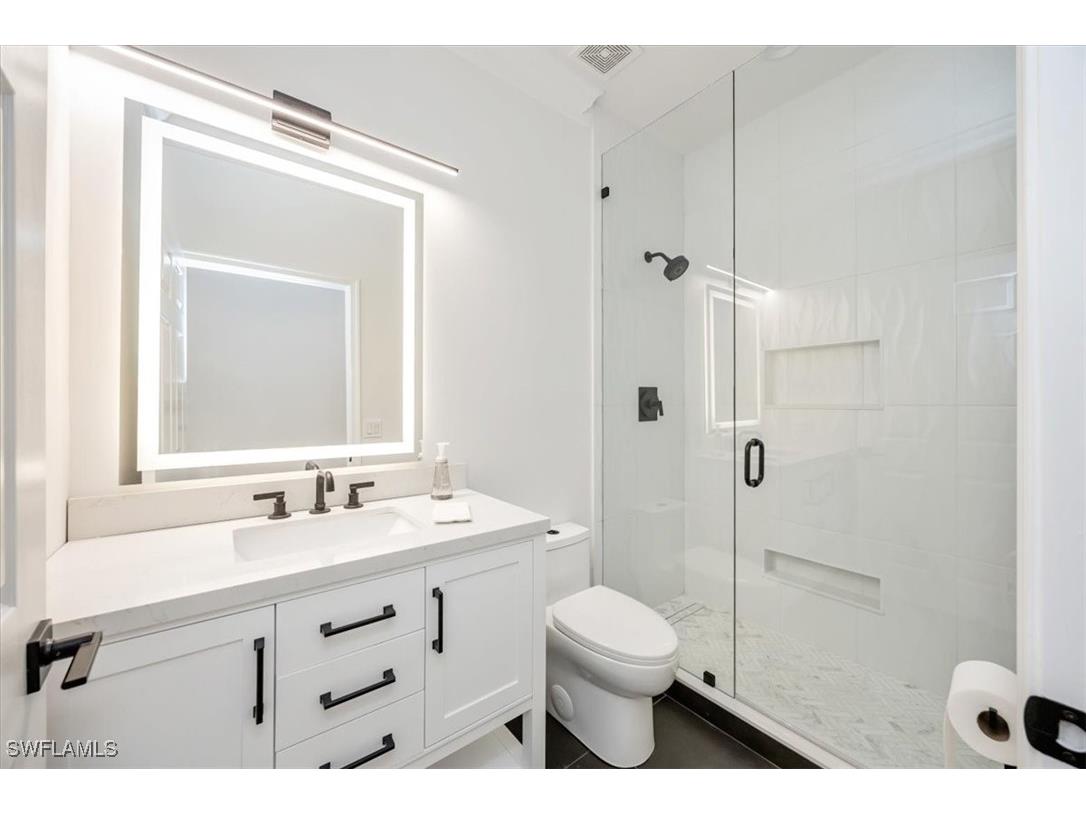 9151 Palmetto Ridge Drive #202 Estero FL 34135 225079233 image19