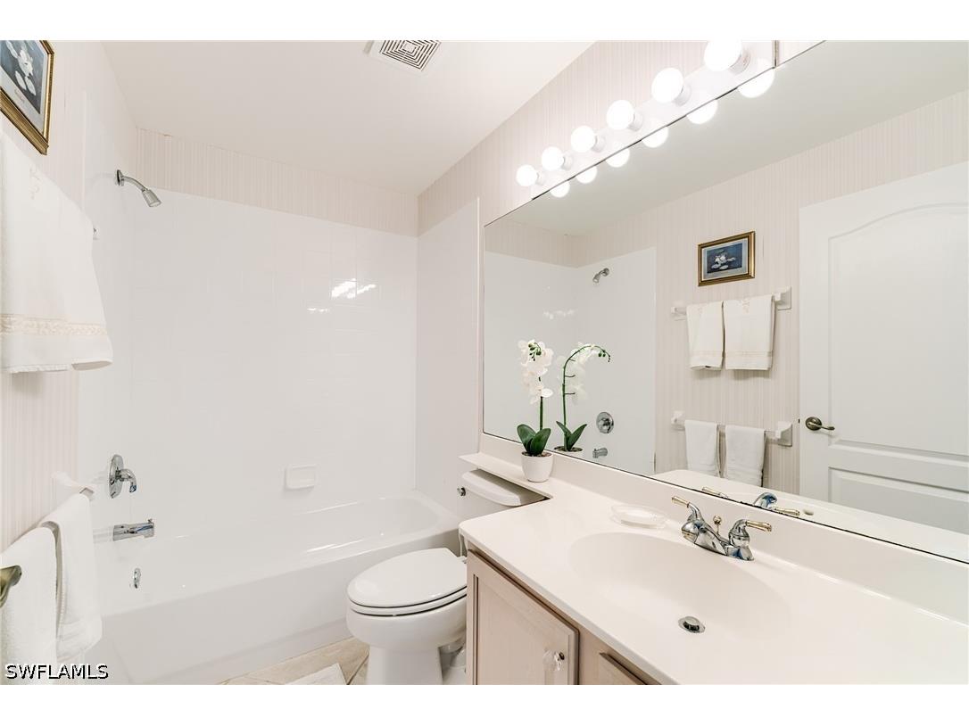 9156 Spring Run Boulevard Estero FL 34135 226014993 image18