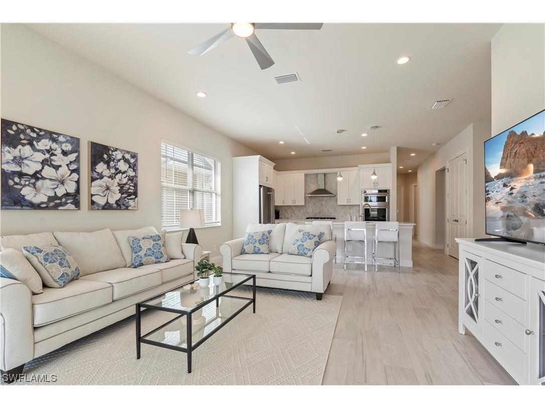 9158 Cayman Drive Naples FL 34114 224016271 image1