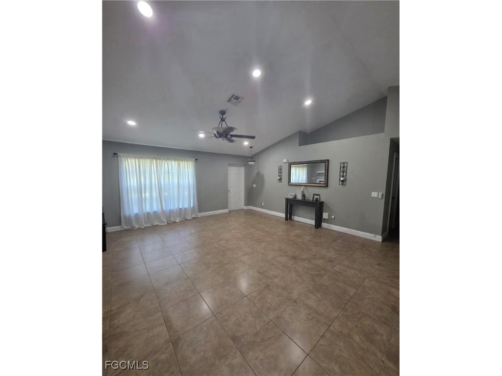 916 Anaconda Avenue S Lehigh Acres FL 33974 2025015388 image3