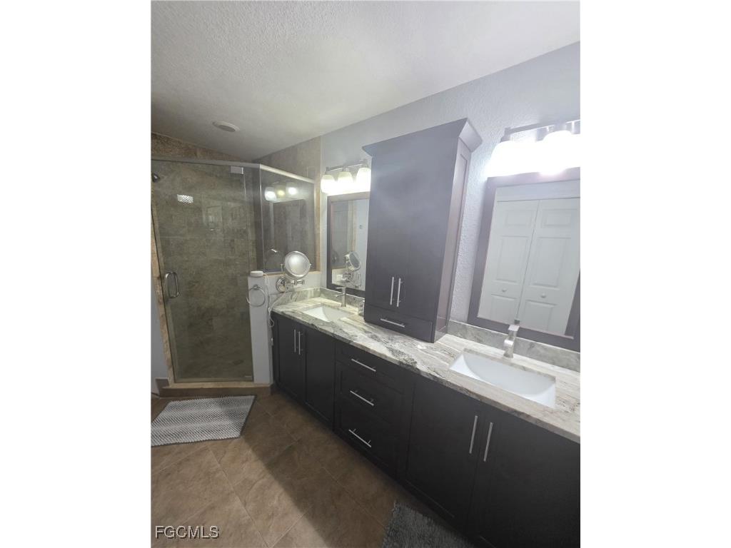 916 Anaconda Avenue S Lehigh Acres FL 33974 2025015388 image8