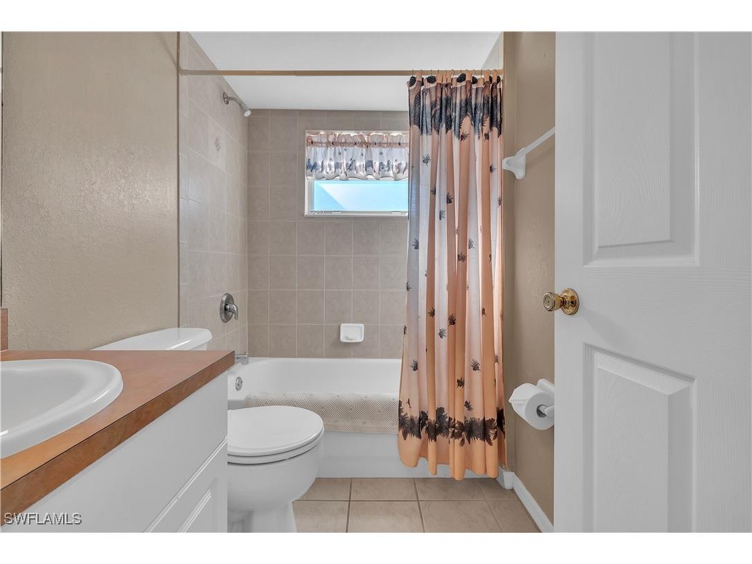 916 NE 4th Place Cape Coral FL 33909 226005851 image33