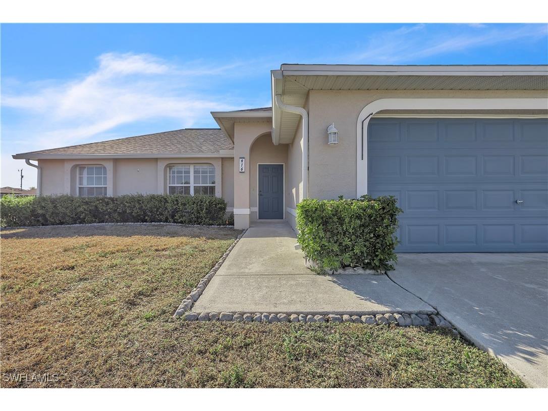 916 NE 4th Place Cape Coral FL 33909 226005851 image4