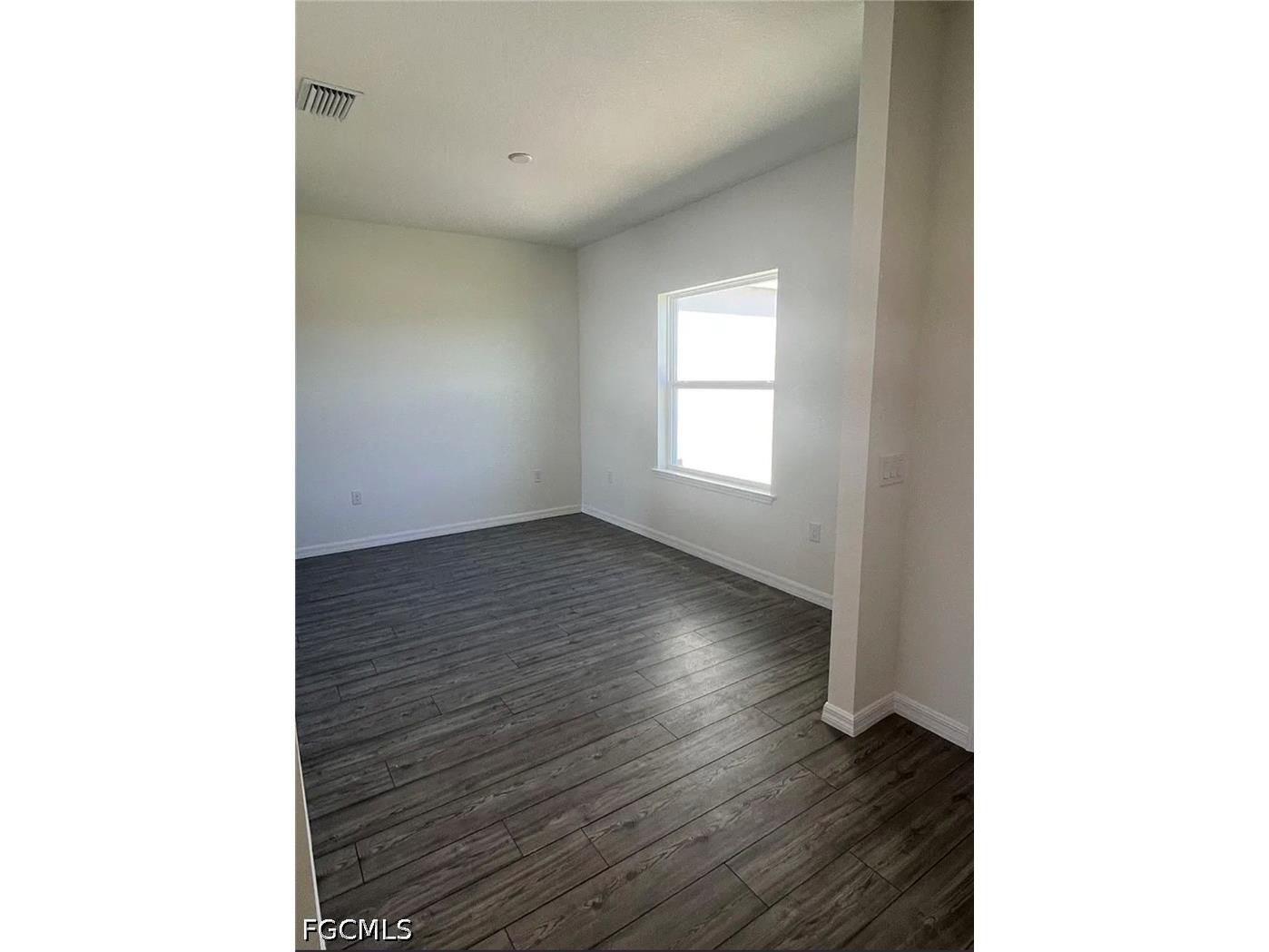 916 NW 3rd Avenue Cape Coral FL 33993 2026019739 image4