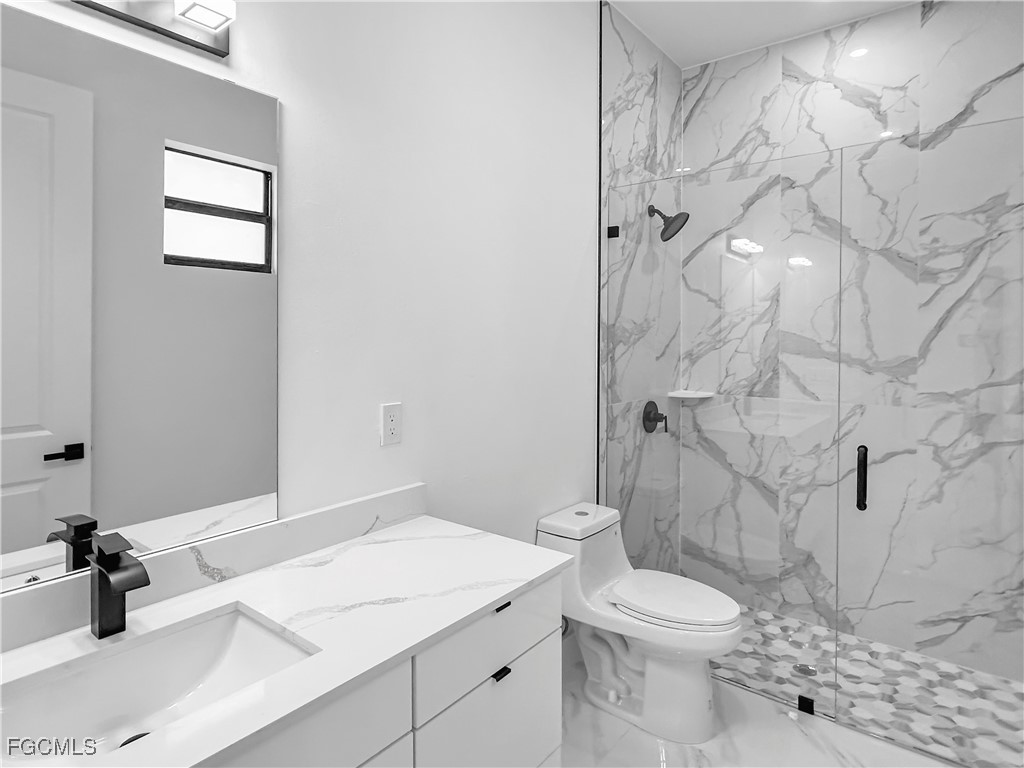 916 Sara Avenue N Lehigh Acres FL 33971 2025020381 image11