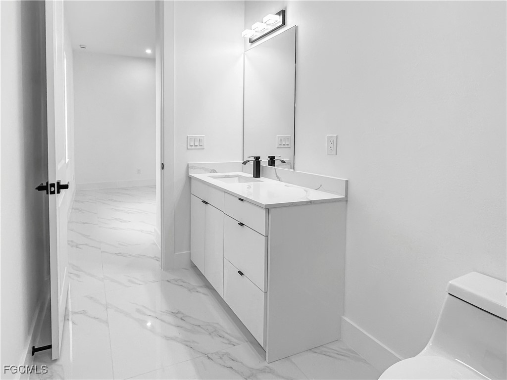 916 Sara Avenue N Lehigh Acres FL 33971 2025020381 image15