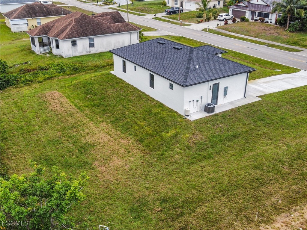 916 Sara Avenue N Lehigh Acres FL 33971 2025020381 image23