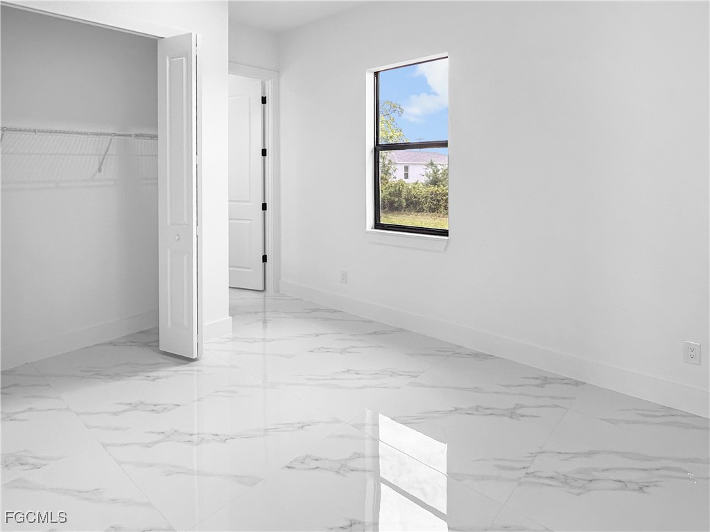 916 Sara Avenue N Lehigh Acres FL 33971 2025020381 image9