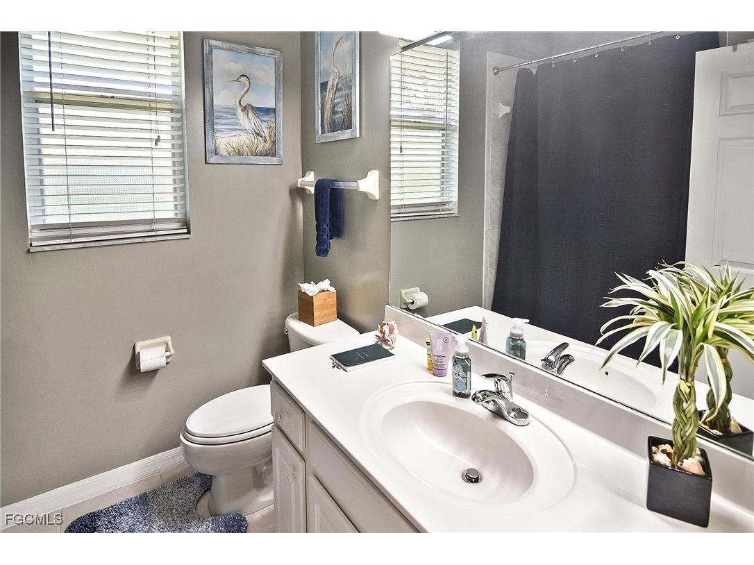 9160 Kings Cove Court Fort Myers FL 33967 2025012732 image21