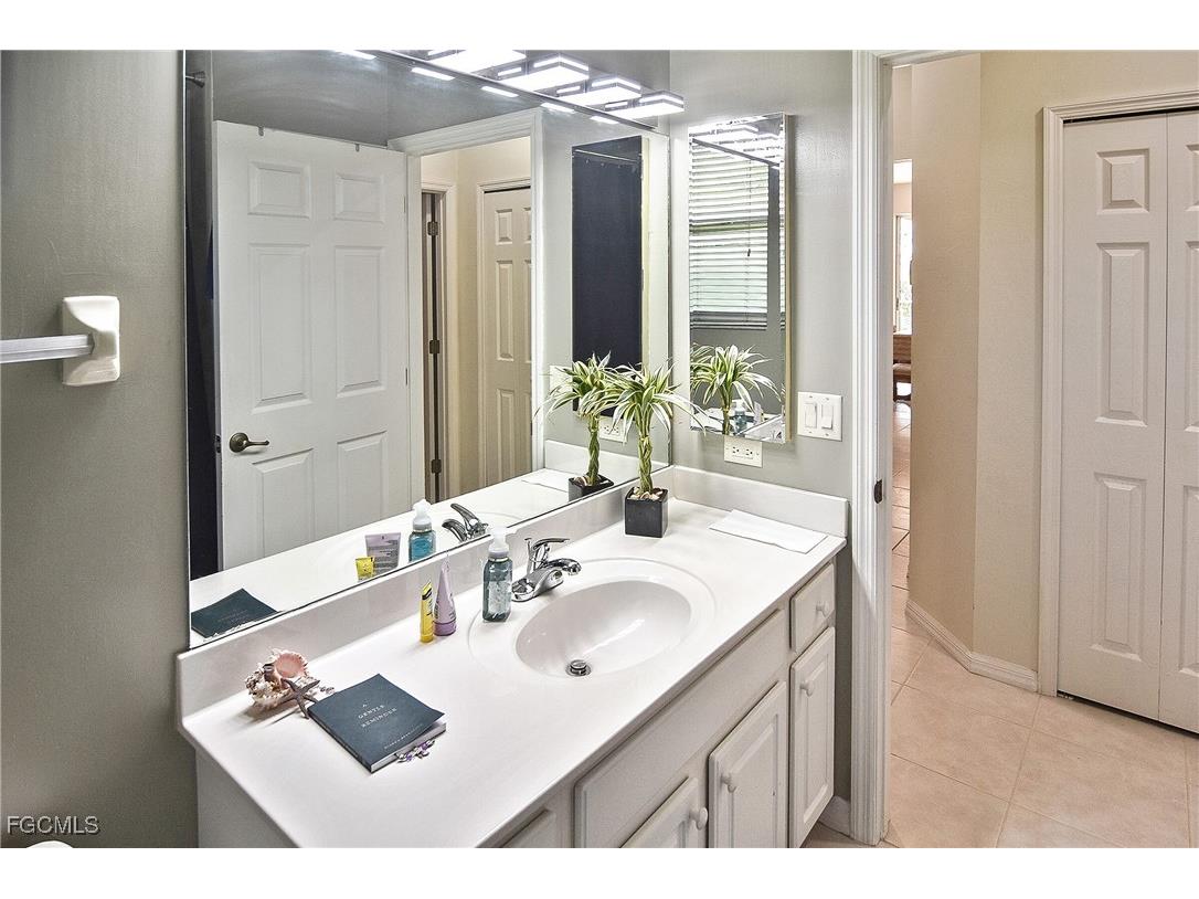 9160 Kings Cove Court Fort Myers FL 33967 2025012732 image22