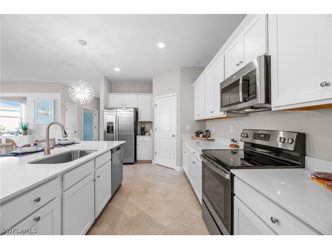 9160 Leatherwood Loop Lehigh Acres FL 33936 226012305 image8