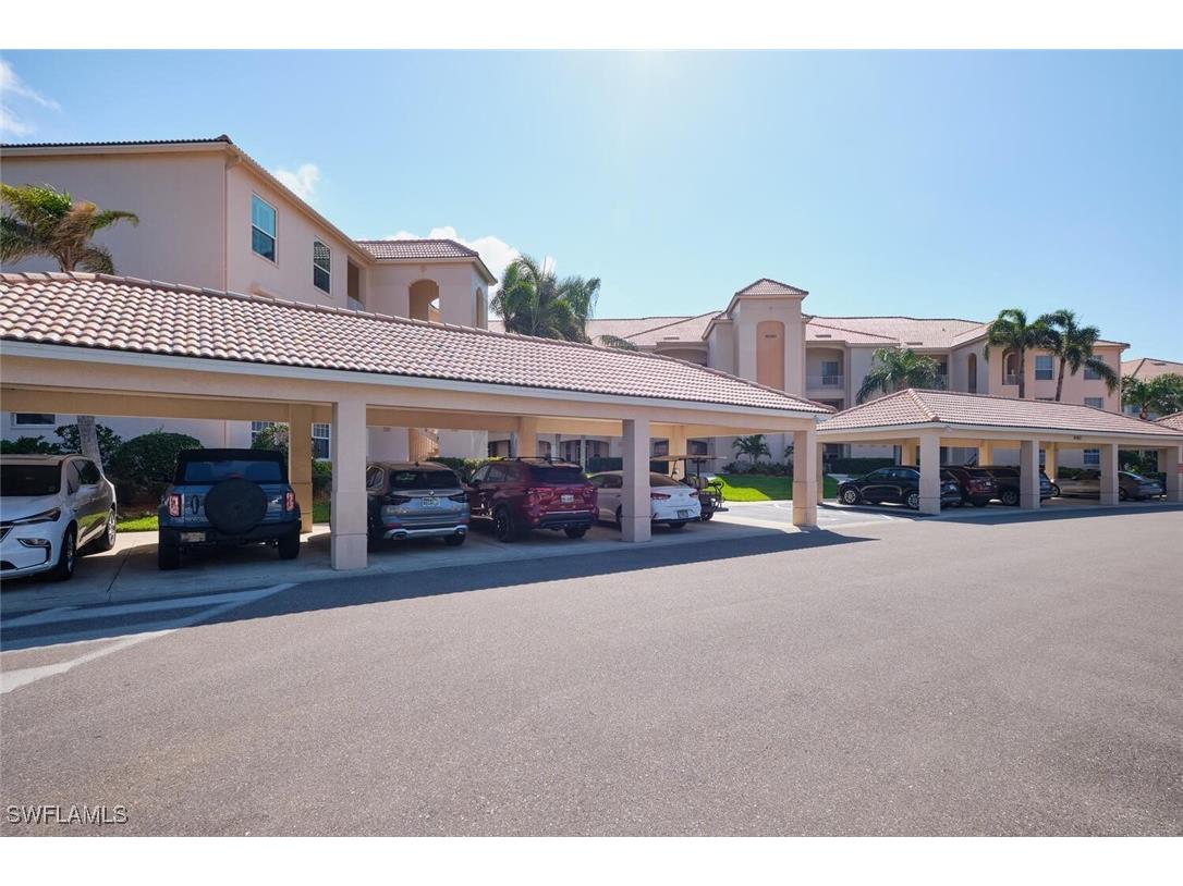 9160 Southmont Cove #301 Fort Myers FL 33908 225028672 image1