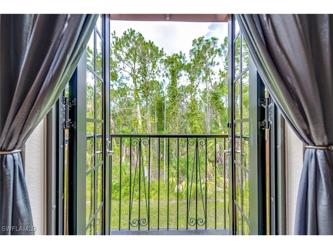 9161 Chula Vista Street #135-2 Naples FL 34113 225074083 image14