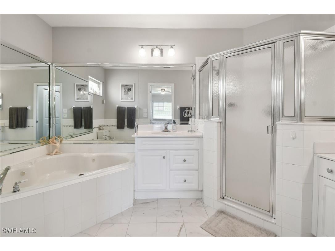 9165 Michael Circle #1002 Naples FL 34113 225083361 image24