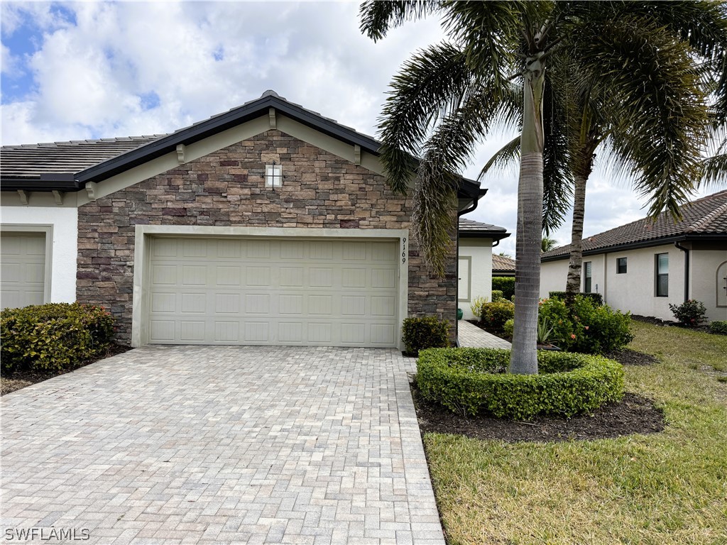 9169 Glenforest Drive Naples FL 34120 226007086 image1