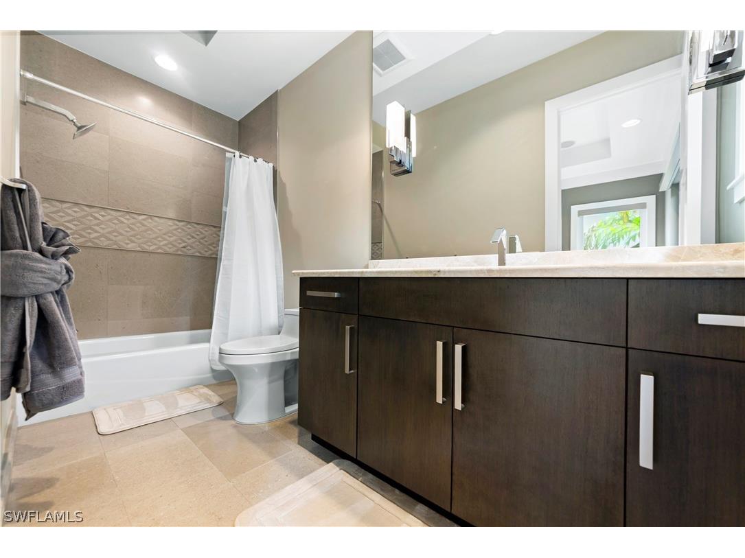 9169 Mercato Way Naples FL 34108 226011513 image11