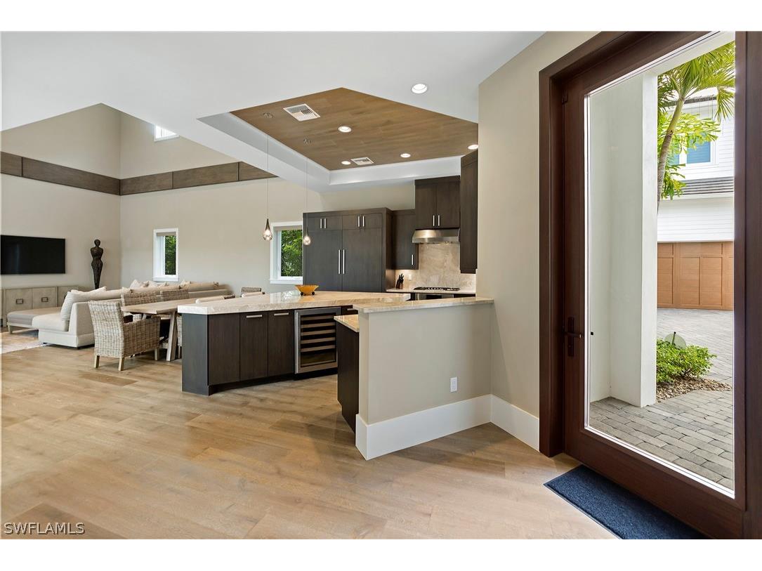 9169 Mercato Way Naples FL 34108 226011513 image2
