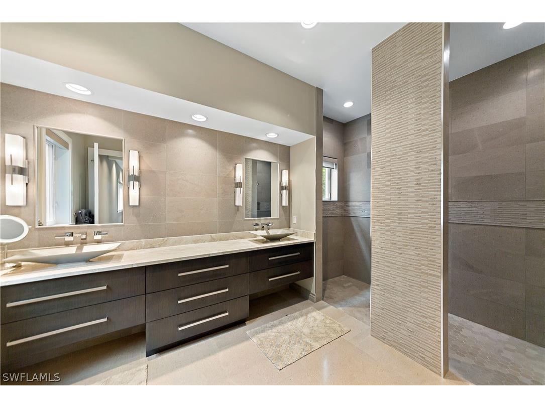 9169 Mercato Way Naples FL 34108 226011513 image21
