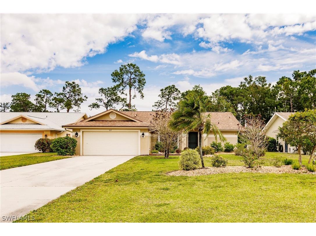 917 Charlemagne Boulevard Naples FL 34112 224031501 image1