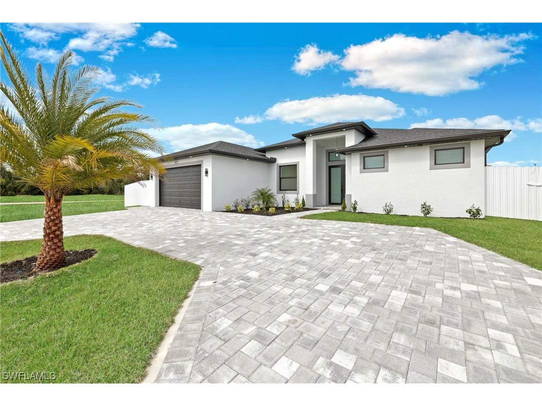 917 Embers Parkway W Cape Coral FL 33993 224016405 image1