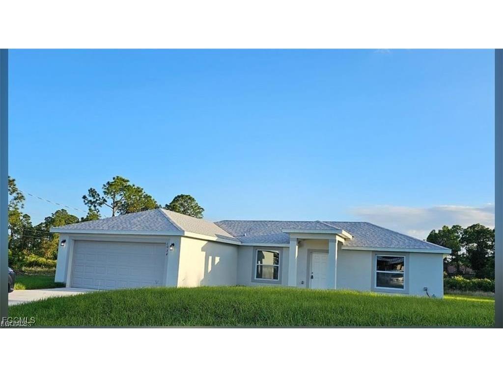 917 Martha Avenue S Lehigh Acres FL 33974 2025004542 image1