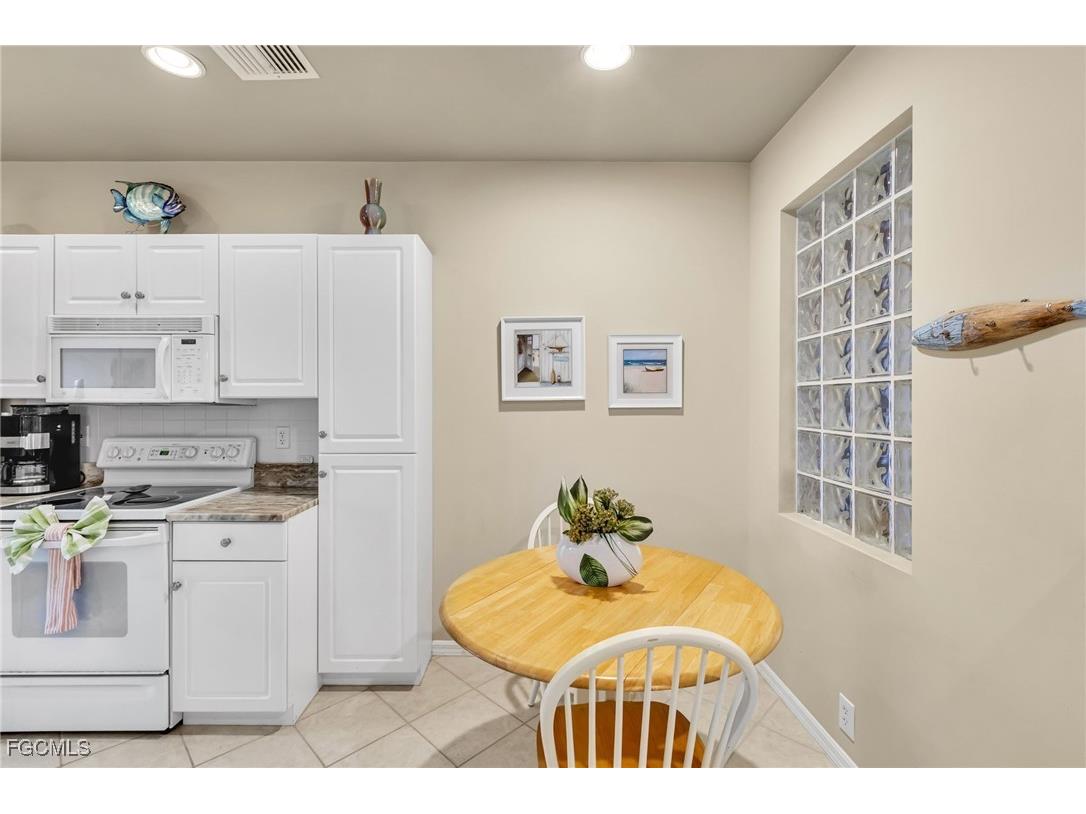 9170 Southmont Cove #302 Fort Myers FL 33908 2025021478 image14