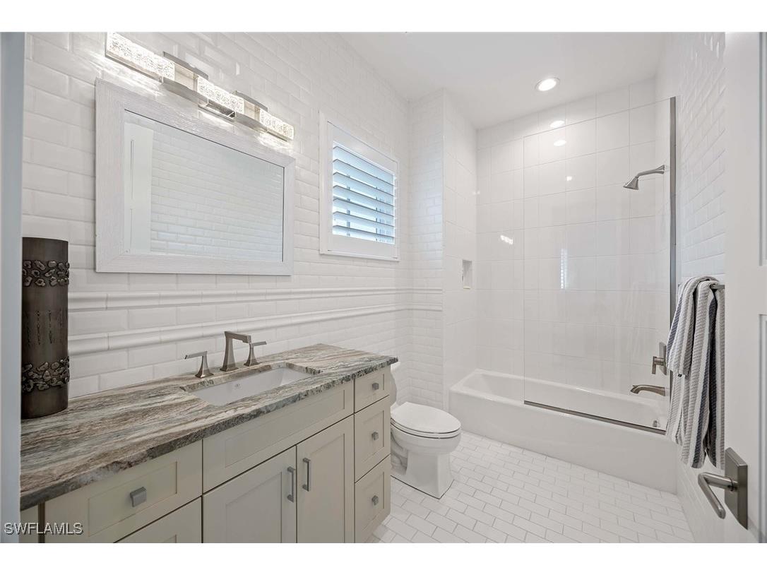 9171 Mercato Lane Naples FL 34108 225069695 image30