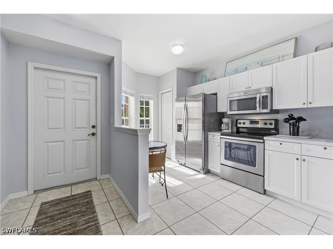 9175 Celeste Drive #204 Naples FL 34113 226014527 image4