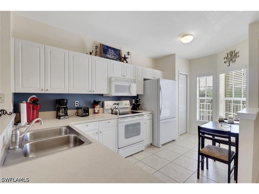 9175 Celeste Drive #303 Naples FL 34113 226015067 image4
