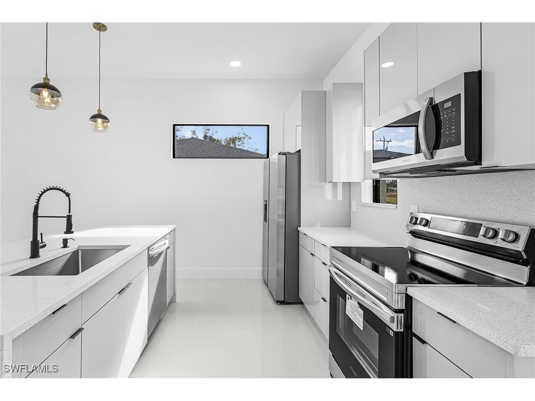 918 Anaconda Avenue S Lehigh Acres FL 33974 226004680 image3