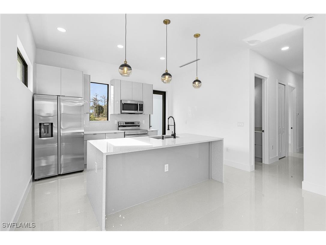 918 Anaconda Avenue S Lehigh Acres FL 33974 226004680 image4