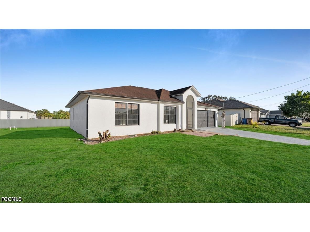 918 Acroft Avenue Lehigh Acres FL 33971 2026016539 image3