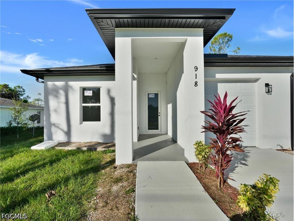 918 Eisenhower Boulevard Lehigh Acres FL 33974 2026025212 image2