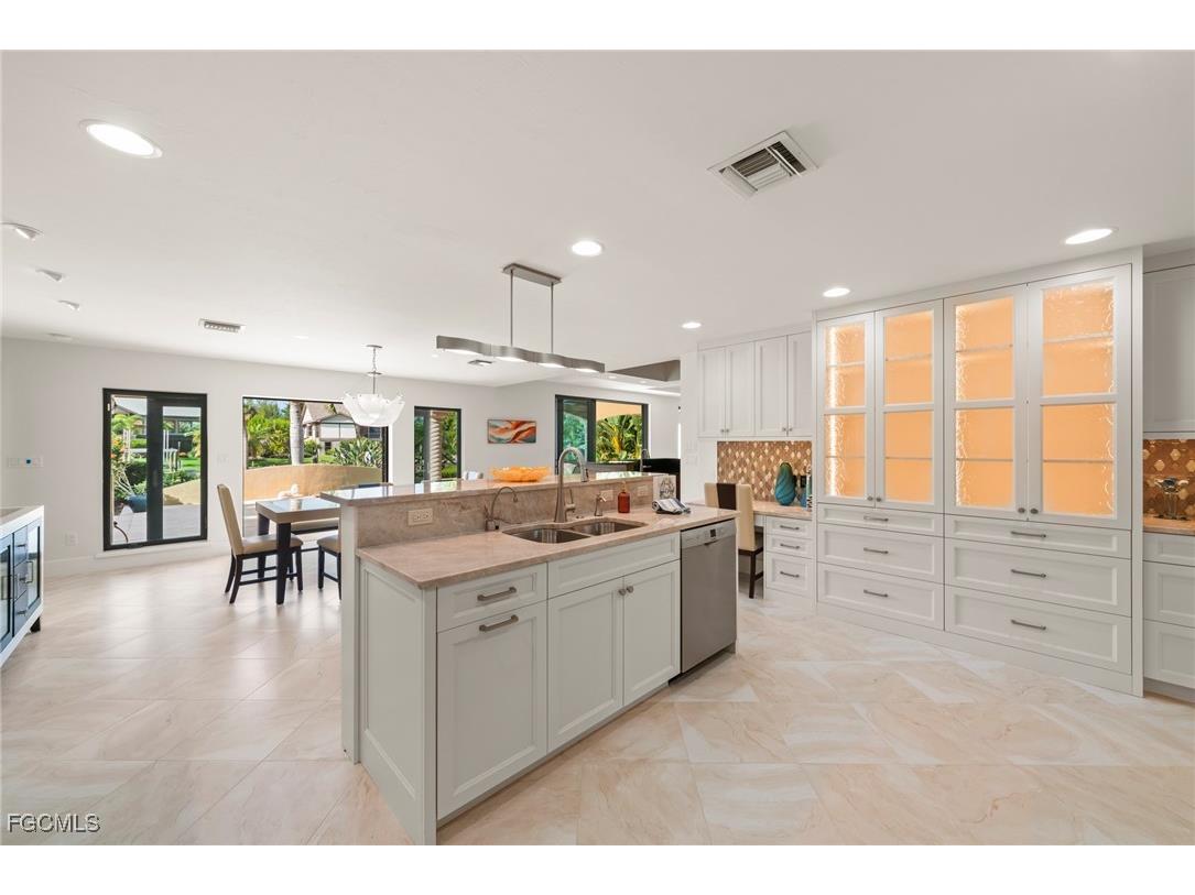 918 Limpet Drive Sanibel FL 33957 2025013823 image18