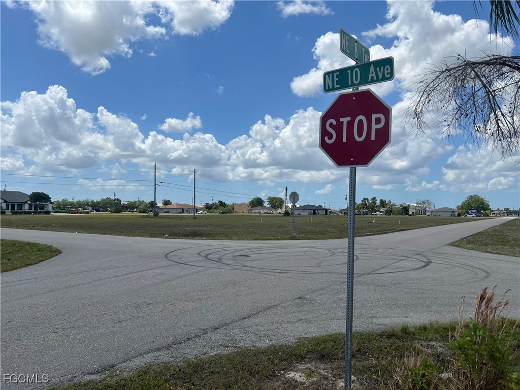 918 NE 8th Terrace Cape Coral FL 33909 224003027 image2