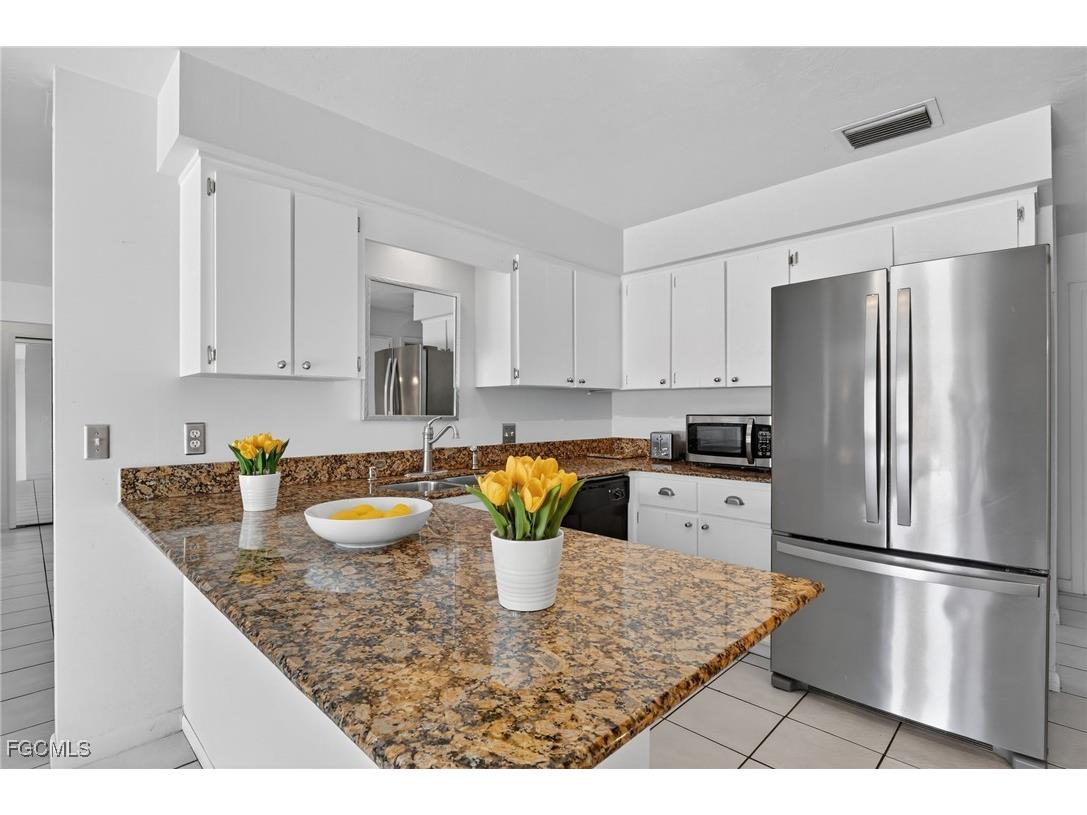 918 SE 35th Street Cape Coral FL 33904 2025025832 image20