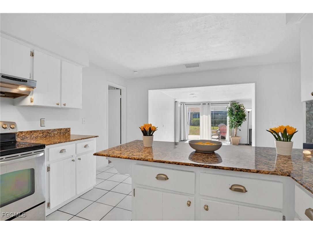 918 SE 35th Street Cape Coral FL 33904 2025025832 image21