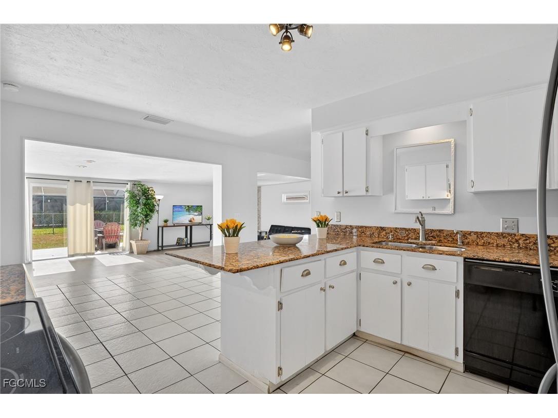 918 SE 35th Street Cape Coral FL 33904 2025025832 image22