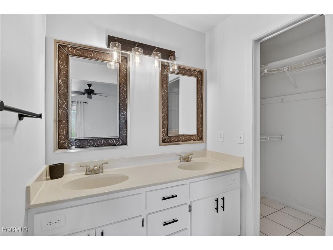 918 SE 35th Street Cape Coral FL 33904 2025025832 image26