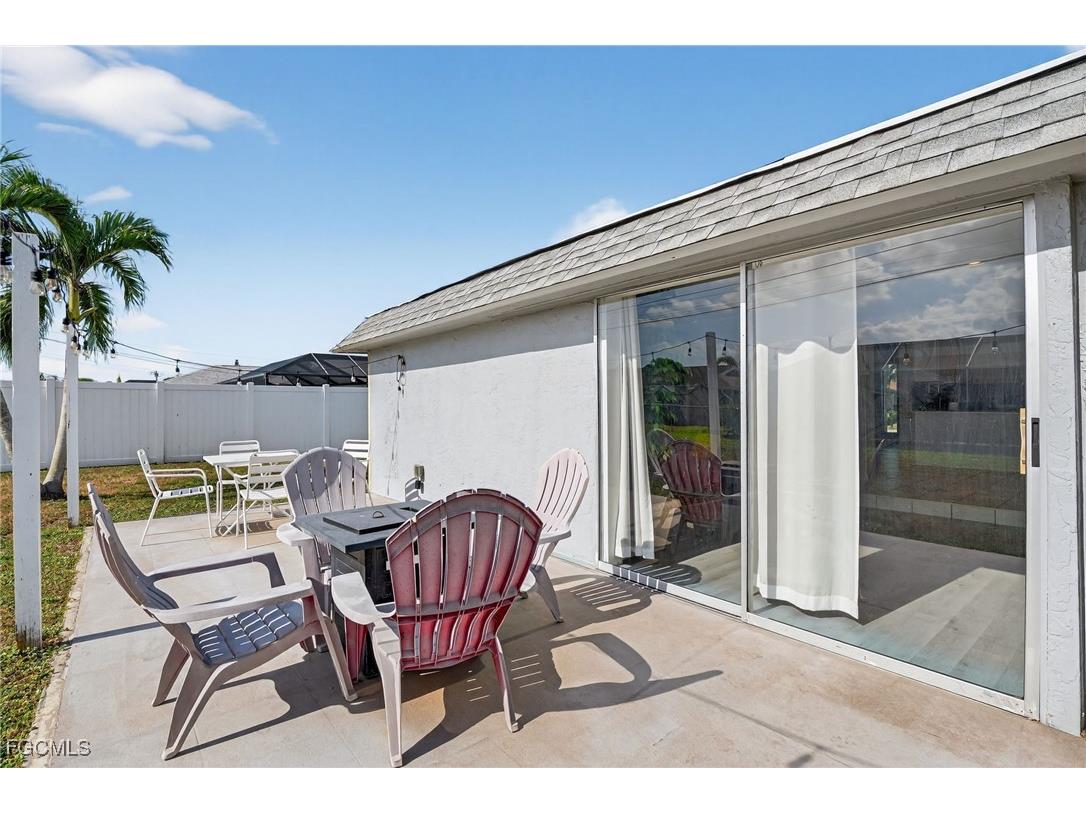 918 SE 35th Street Cape Coral FL 33904 2025025832 image33