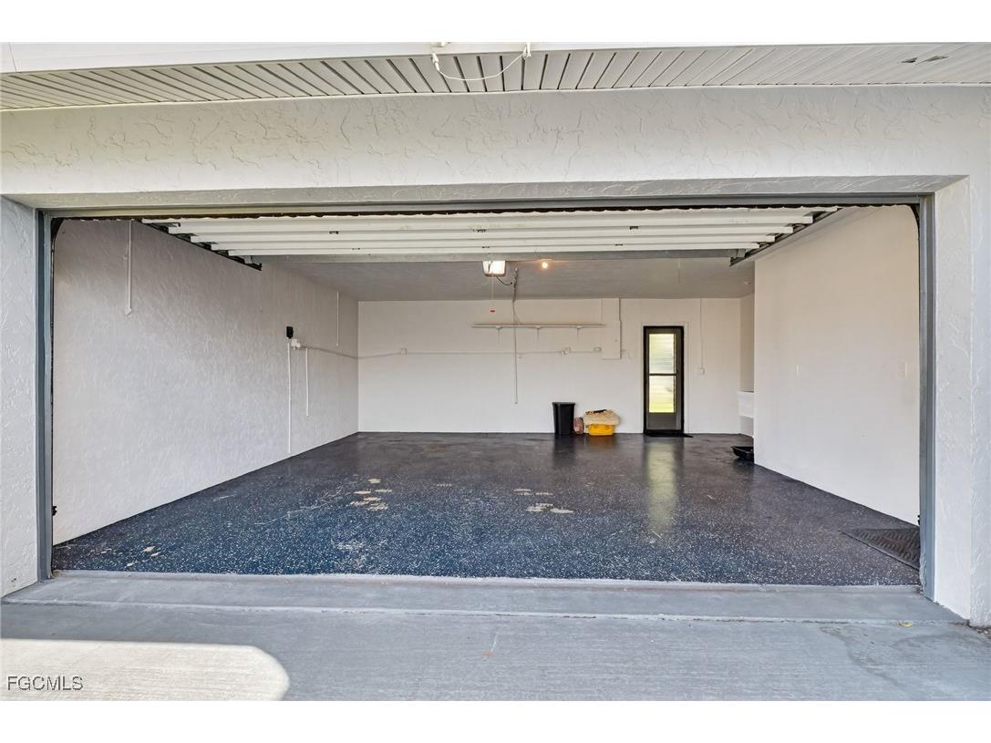 918 SE 35th Street Cape Coral FL 33904 2025025832 image35