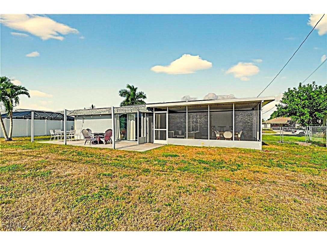 918 SE 35th Street Cape Coral FL 33904 2025025832 image38